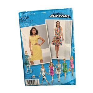Simplicity 2588 Project Runway Sewing Pattern Dress Sizes 4-12 - uncut